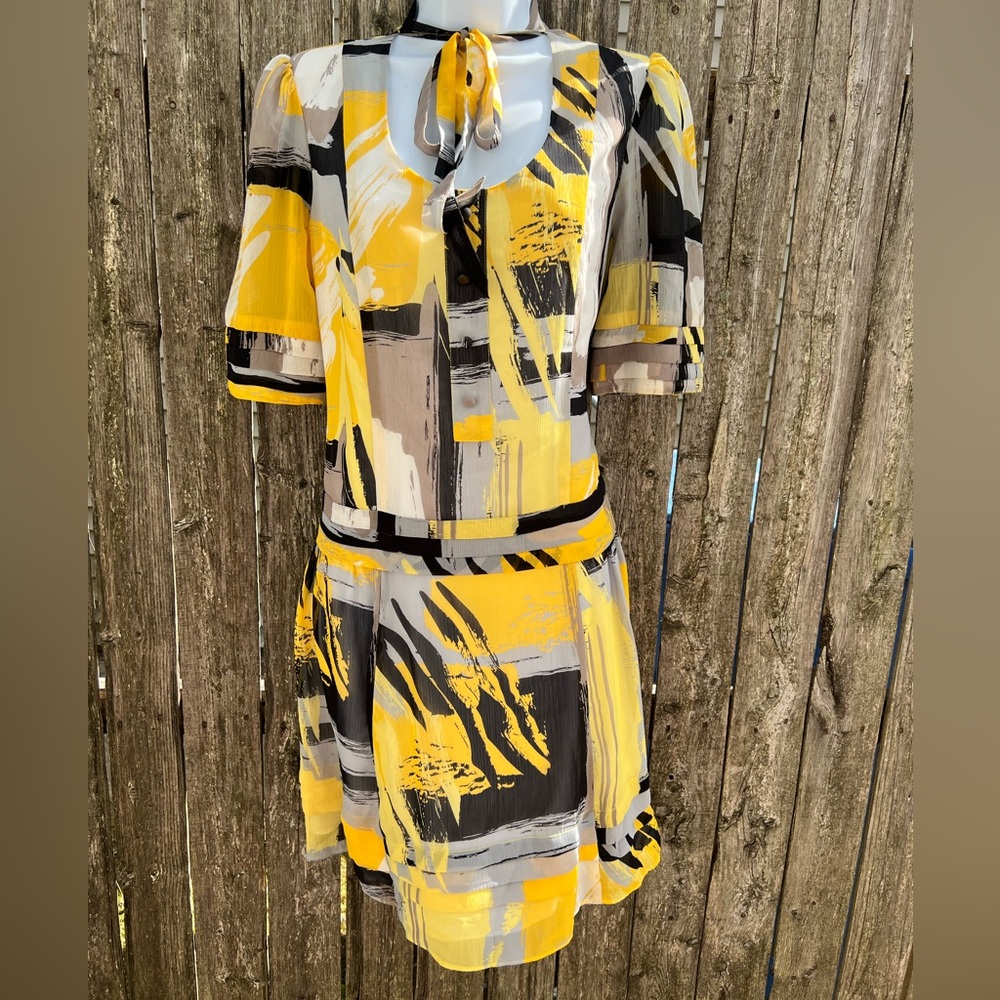 *** Walter Tie Neck Cut Out Front Abstract Dress (F003)